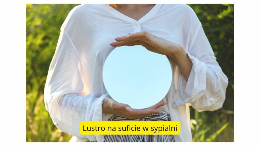 Lustro na suficie w sypialni– jak optycznie powiększyć przestrzeń