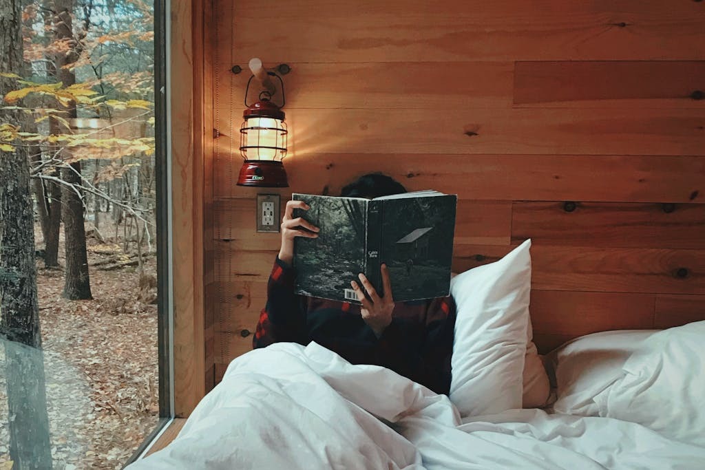 Łóżko chowane w szafie zrób to sam – praktyczny przewodnik krok po kroku