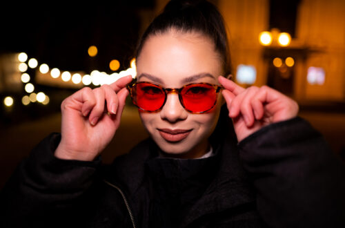 Dlaczego okulary blokujące światło niebieskie EyeShield są droższe i czy to ma sens?