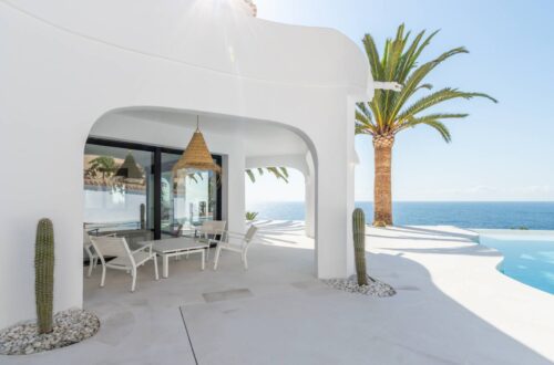 Estepona nieruchomości jako synonim kameralnego luksusu i śródziemnomorskiego spokoju